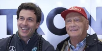 Foto zur News: Flughafen Stuttgart: Als sich Wolff und Lauda verbündet haben ...