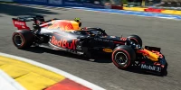 Foto zur News: Red Bull im Schongang: Verstappen fehlt Power, Albon die Erfahrung