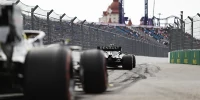 Foto zur News: McLaren vs. Renault: Hülkenberg und Ricciardo im Pace-Vorteil