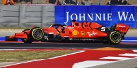 Foto zur News: USA-Grand-Prix: Sebastian Vettel scheidet in Runde acht aus