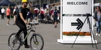 Foto zur News: Highlights des Tages: So bereitet sich Ricciardo auf Zandvoort vor