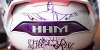 Foto zur News: Neues Helmdesign für Lewis Hamilton: Violett in die Formel-1-Saison 2020!