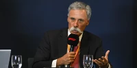 Foto zur News: Carey kritisiert frühere Formel-1-Bosse: &quot;Auf Produkt geschissen&quot;