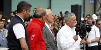 Foto zur News: Offener Brief: Chase Carey entschuldigt sich bei Formel-1-Fans