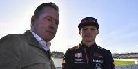 Foto zur News: Jos Verstappen: Vertragsverhandlungen wären Ablenkung für Max gewesen