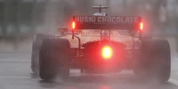 Foto zur News: Carlos Sainz fordert zusätzliche Regenreifen von der FIA