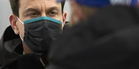 Foto zur News: &quot;Lachnummer&quot;, &quot;Bullshit&quot;: Jetzt schießt Toto Wolff gegen Ferrari!