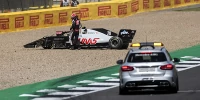 Foto zur News: &quot;Nur&quot; fünf Sekunden Strafe für Albon: Steiner verärgert nach Magnussen-Crash