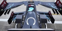 Foto zur News: Silverstone: Mercedes mit Stirling-Moss-Tribut auf dem Auto