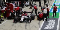 Foto zur News: Kimi Räikkönen und Alfa Romeo: &quot;Am falschen Ende der Startaufstellung&quot;