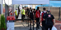 Foto zur News: Ab Spa: Regelanpassung erlaubt mehr Teampersonal bei F1-Rennen