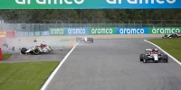 Foto zur News: Räikkönen über Giovinazzi-Crash: &quot;Hätte mich vorbeilassen sollen&quot;