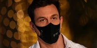 Foto zur News: Toto Wolff glaubt: Nach dem Sommer &quot;wieder halbwegs normale Saison&quot;