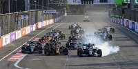 Foto zur News: &quot;Es war ein Finger-Problem&quot;: So warf Lewis Hamilton die WM-Führung weg