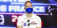 Foto zur News: Nikita Masepin über Mick Schumacher: &quot;Es hat keinen Vorfall gegeben&quot;