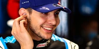 Foto zur News: So ist Esteban Ocon immer noch mit Mercedes verbunden