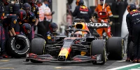 Foto zur News: Neue Richtlinie: FIA macht Formel-1-Boxenstopps langsamer