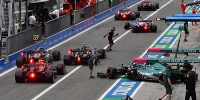 Foto zur News: Boxengassen-Vorfall um Sebastian Vettel: Strafe für Aston-Martin-Team!