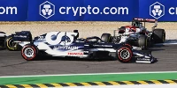 Foto zur News: Yuki Tsunoda nach Kollision stinksauer: &quot;Fucking Kubica! Idiot!&quot;