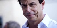 Foto zur News: Toto Wolff: Schlagzeilen im WM-Kampf sind was für den Friseur