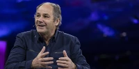 Foto zur News: Gerhard Berger: Mercedes hätte sich so verhalten sollen wie Hamilton