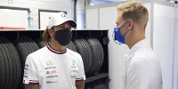 Foto zur News: Lewis Hamilton: Mick Schumacher erkundigt sich manchmal bei mir