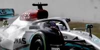 Foto zur News: Lewis Hamilton scherzt über Sicht: "Lege mir ein Kissen ins Cockpit"