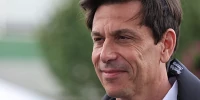 Foto zur News: Wolff: FIA darf mit &quot;Porpoising&quot; keine NFL-Situation riskieren