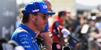 Foto zur News: Fernando Alonso nimmt Hamilton-Kritik zurück: "So denke ich nicht!"