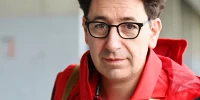 Foto zur News: Tsunoda-Tsunami: Mattia Binotto entschuldigt sich für "schlechten Witz"