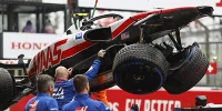 Foto zur News: F1-Training Suzuka: Mick Schumacher fliegt nach der Session ab!