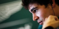 Foto zur News: Stroll-Einsatz weiter offen: Alonso am Freitag einziger Aston-Martin-Pilot