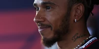 Foto zur News: Piercings wieder Thema, aber: Keine Strafe gegen Lewis Hamilton