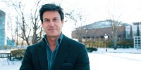 Foto zur News: Toto Wolff wird Gastdozent in Harvard: Endlich ist Mutti stolz!
