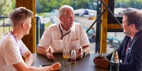 Foto zur News: Marko: Red Bull beim Motor für 2026 &quot;meilenweit&quot; vor Ferrari und Audi