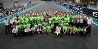 Foto zur News: Hamilton: Mercedes ist nach schwieriger Saison "positiv" und "zuversichtlich"