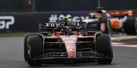 Foto zur News: Sainz: McLarens Turnaround als Vorbild für Ferraris Winterpause