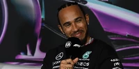 Foto zur News: Was verrät Lewis Hamiltons Lächeln über Adrian Newey und Ferrari?