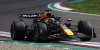 Foto zur News: Max Verstappen absolviert privaten Test im Red Bull RB18 in Imola