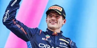 Foto zur News: Max Verstappen feiert Goodwood-Debüt mit großem Red-Bull-Aufgebot