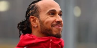 Foto zur News: Lewis Hamiltons Ferrari-Debüt: Rote Liebe mit Kinderkrankheiten