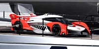 Foto zur News: Selbst Monaco staunt: Hypercar im Senna-Design parkt auf Superyacht