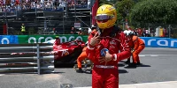 Foto zur News: Hamilton: Der Ferrari schluckt die Randsteine besser als der Mercedes