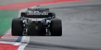 Foto zur News: Russell ärgert sich: Kimi hätte mir ruhig Windschatten geben können!
