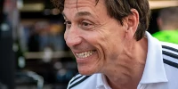 Foto zur News: Toto Wolff fordert von Wurz Formel-1-Strecken &quot;in Grönland und in Alaska&quot;