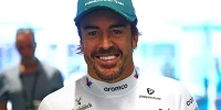 Foto zur News: Alonso umkurvt Verstappen-Frage mit Humor: &quot;Müssten mir viel Geld zahlen&quot;