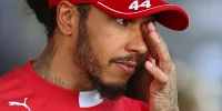 Foto zur News: Wer letzte Nacht am schlechtesten geschlafen hat: Lewis Hamilton