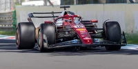 Foto zur News: Leclerc: Ferrari sprach nicht mit Hamilton über Windschatten