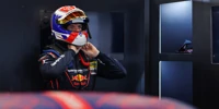 Foto zur News: Nach Renndebüt: Verstappen muss um den "Nordschleifen-Führerschein" zittern