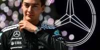Foto zur News: Vertragspoker bei Mercedes: Darum zögert George Russell noch